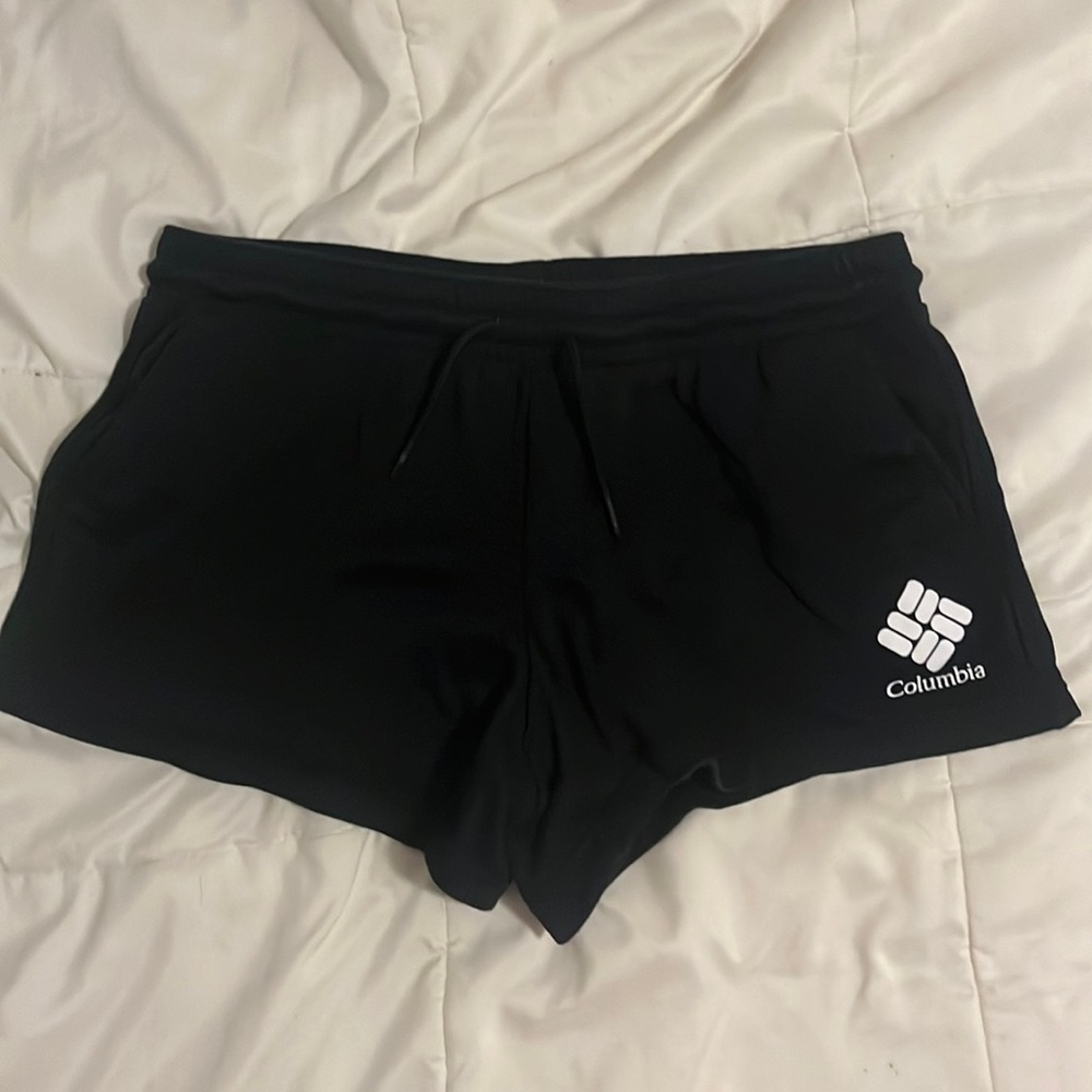Women’s Columbia shorts